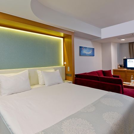 Divan Istanbul City Exterior photo