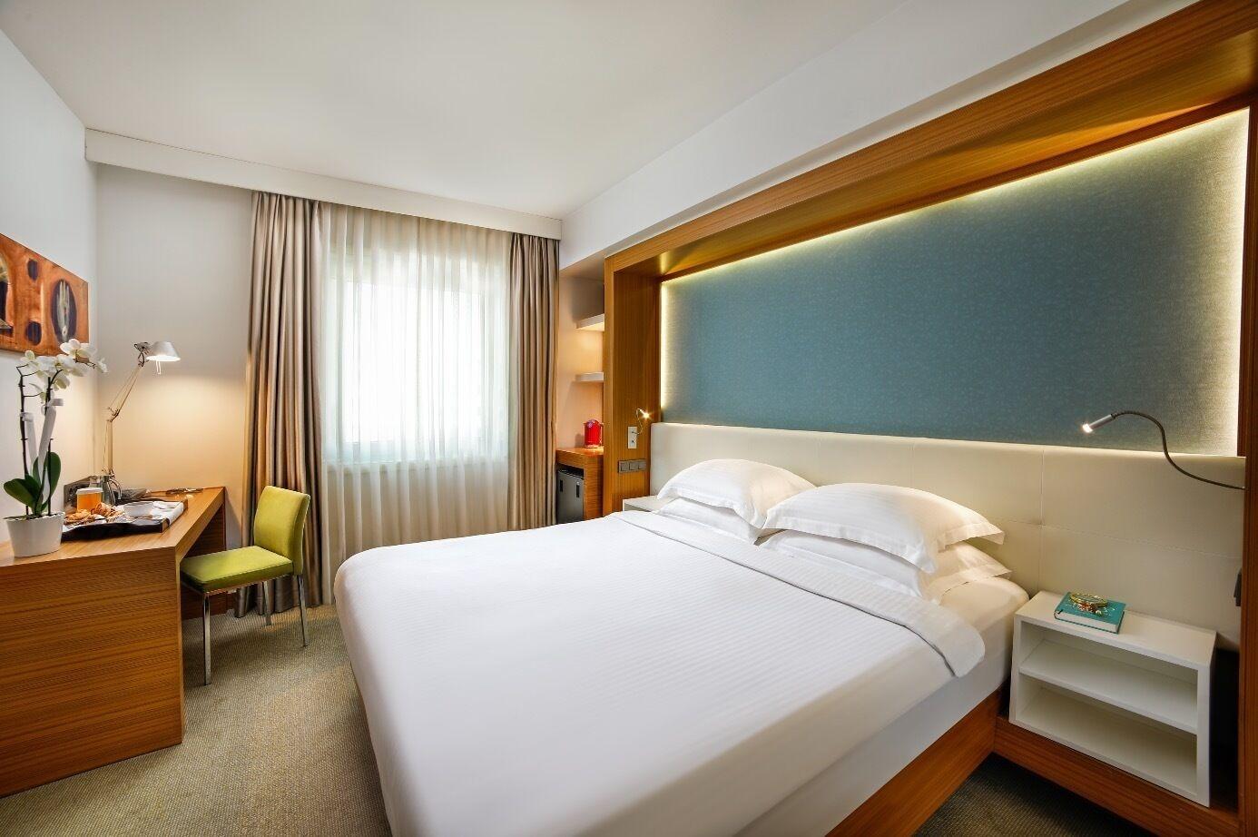 Divan Istanbul City Exterior photo