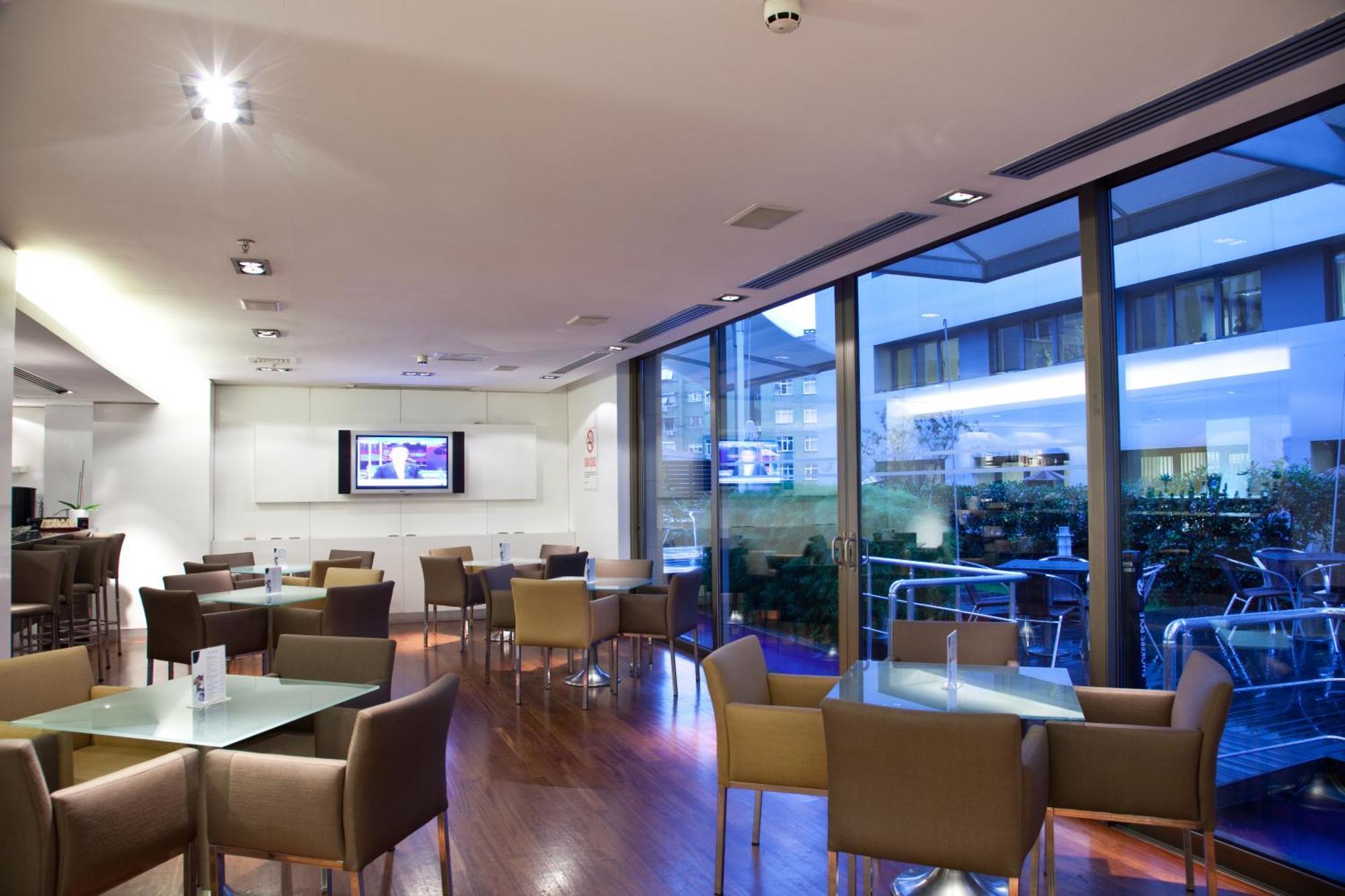 Divan Istanbul City Exterior photo